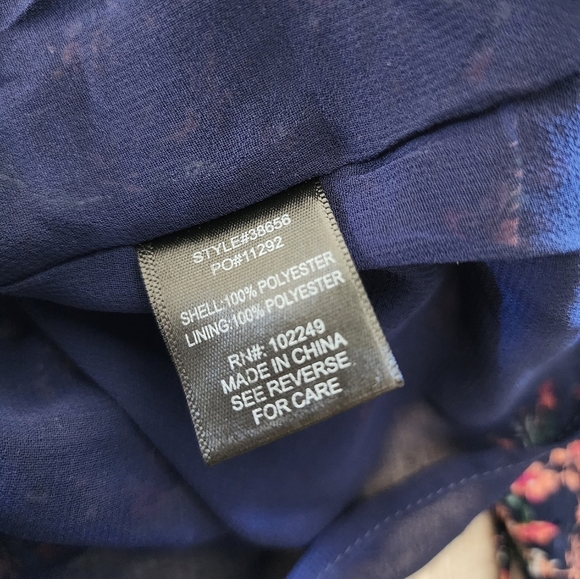 skies are blue shoulder blouse size Medium - Picture 5 of 8